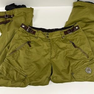 Burton womens Madison pants size med some stains/ as is